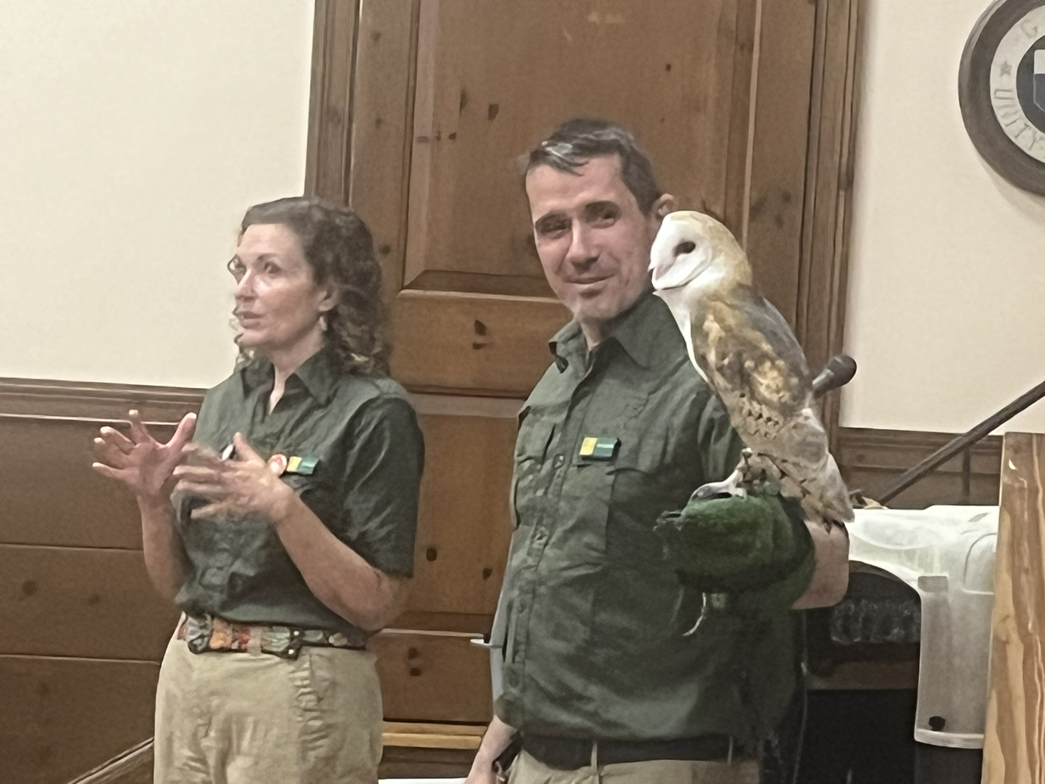 Read more about the article Owl Ridge Raptor Center Presents Program for Ossoli Circle