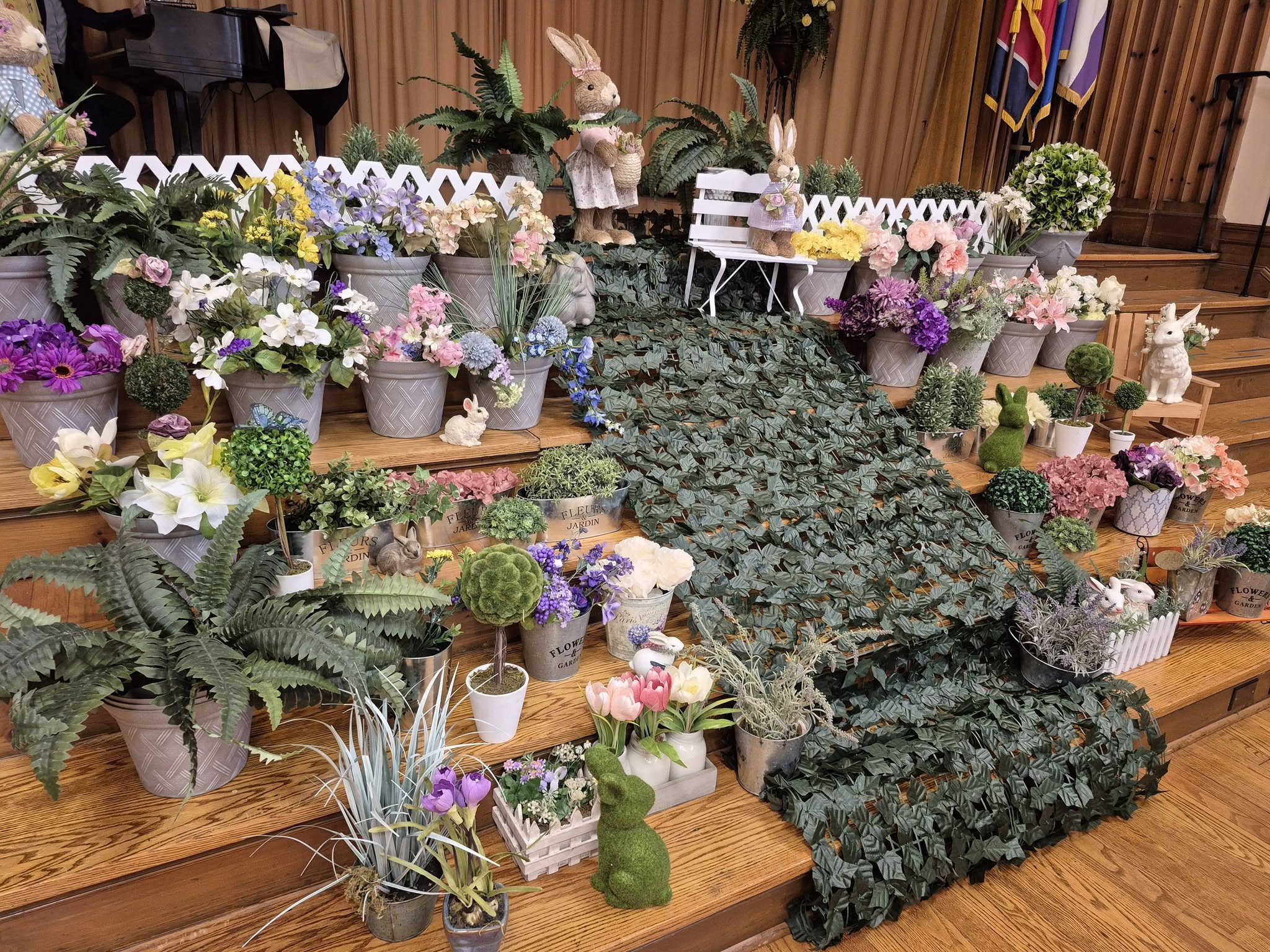 Read more about the article The Easter Parade visits GFWC Ossoli Circle for the White Linen Luncheon
